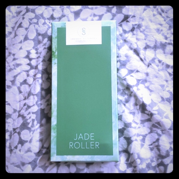 Jade Roller for Face Sherrie Matthews - Picture 1 of 4